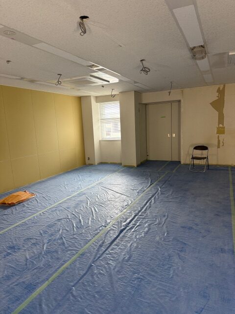 某事務所ボード張り工事